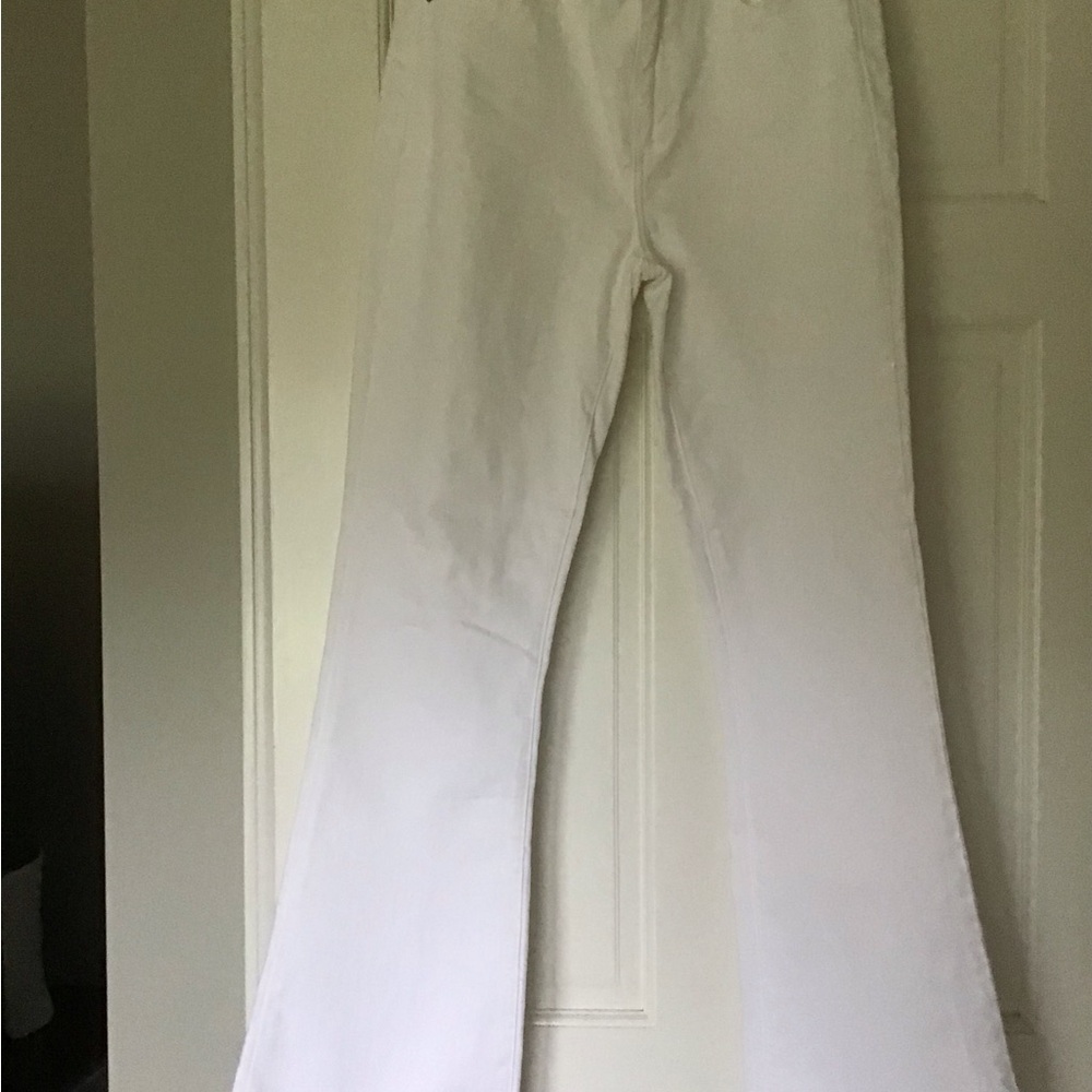 PAIGE Women's Laurel Canyon White Flare Jeans